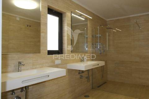 Penthouse t4 com piscina privada em albufeira