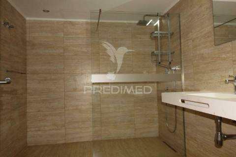 Penthouse t4 com piscina privada em albufeira