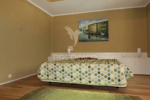 Penthouse t4 com piscina privada em albufeira