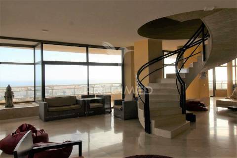 Penthouse t4 com piscina privada em albufeira