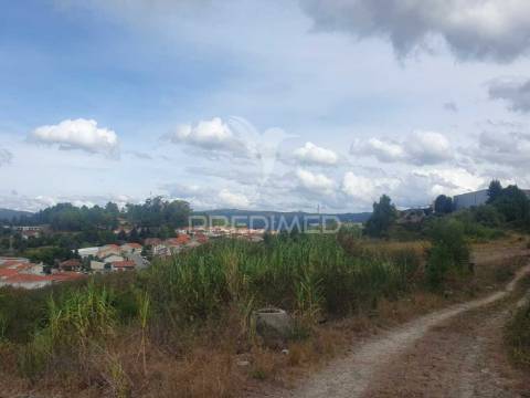 Terreno com 22 000m2 em fafe