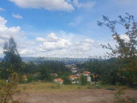 Terreno com 22 000m2 em fafe