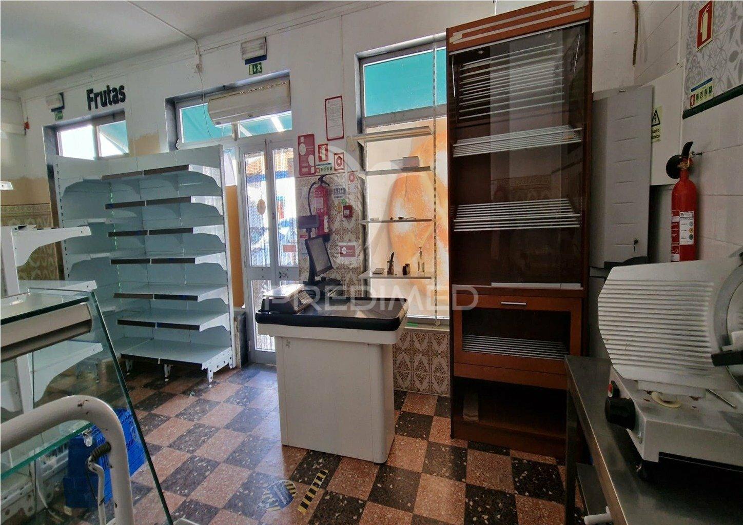 Espaço comercial para venda no torrão do alentejo