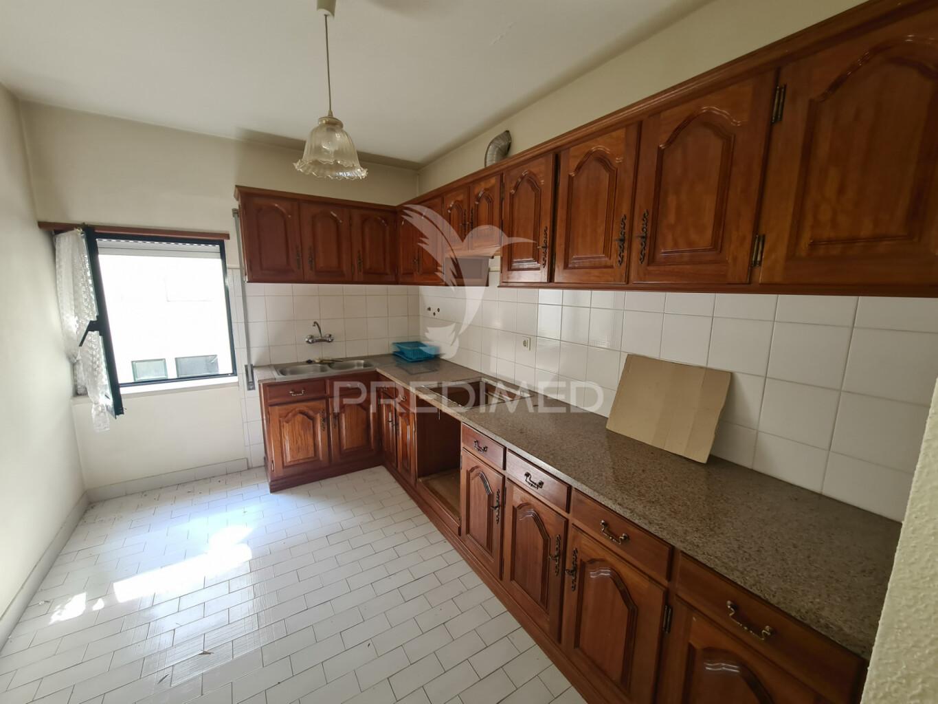 Apartamento t3 no centro de macedo de cavaleiros