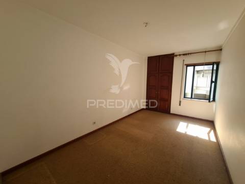 Apartamento t3 no centro de macedo de cavaleiros