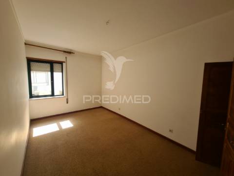 Apartamento t3 no centro de macedo de cavaleiros