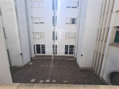 Apartamento t3 no centro de macedo de cavaleiros