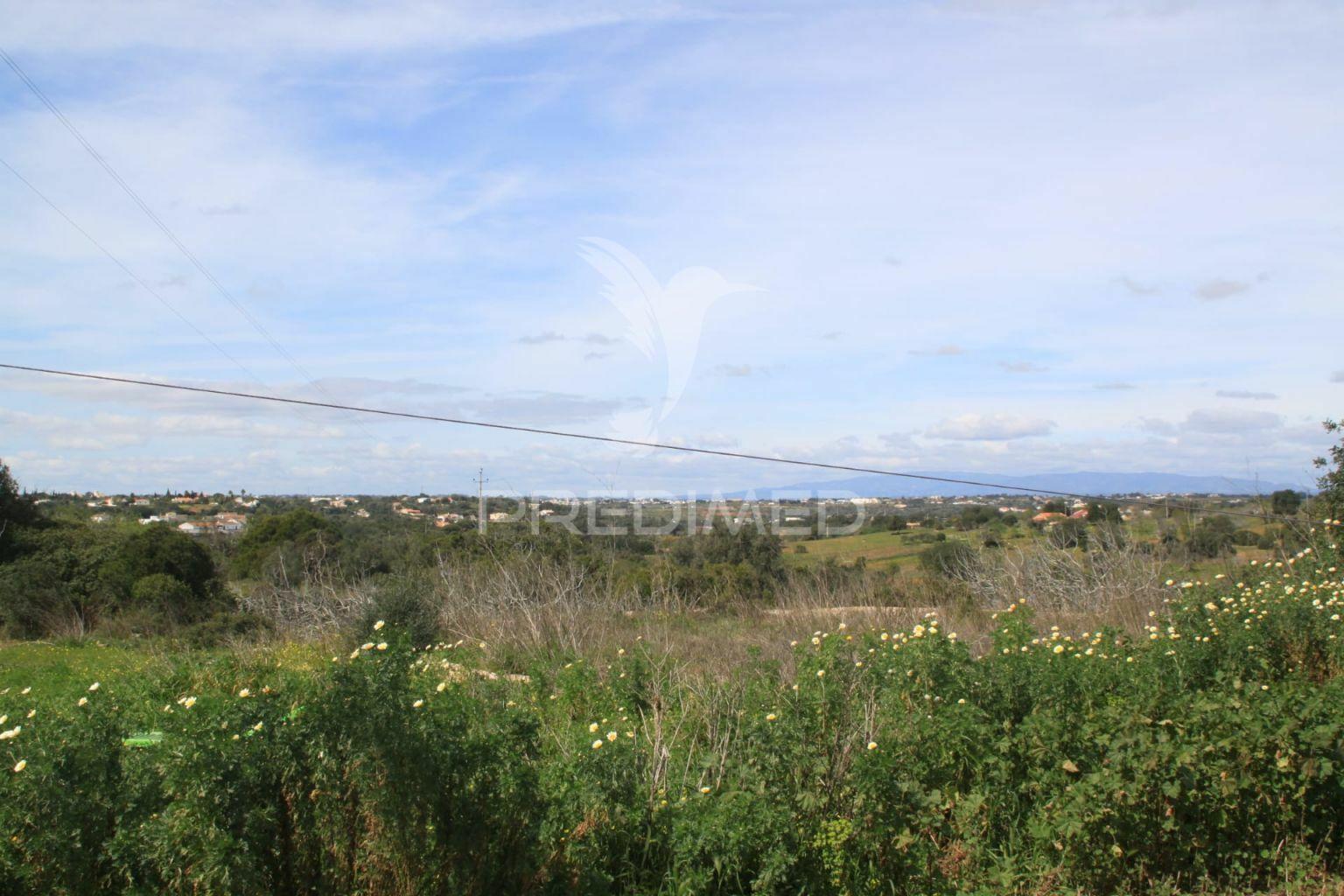 Terreno misto com 7,5 hectares  em albufeira