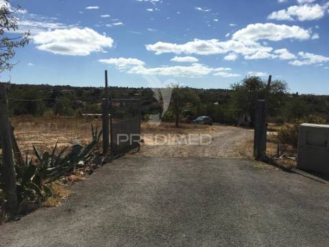 Terreno misto com 7,5 hectares  em albufeira