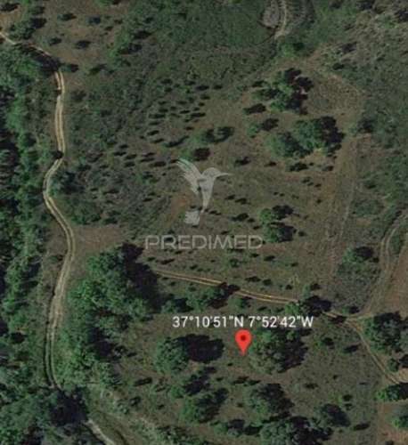 Terreno rustico no sitio da tareja