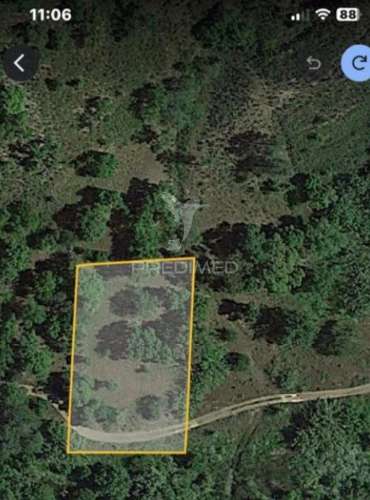 Terreno rustico no sitio da tareja