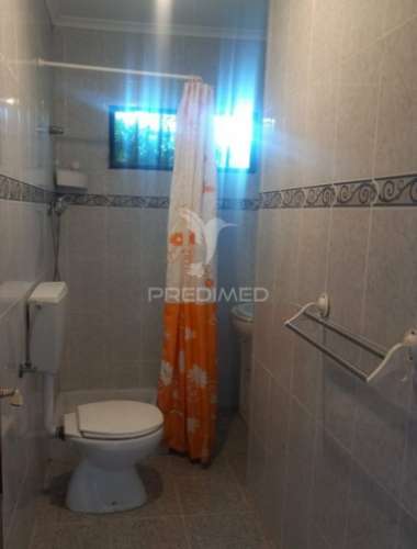 Quinta 2,5 hectares com moradia