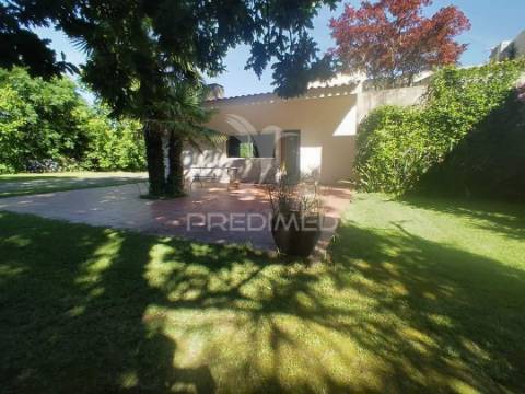 Moradia individual térrea t3 (suítes) em braga