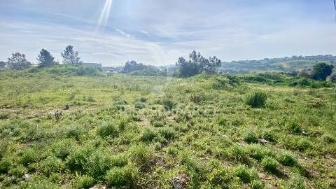 Terreno urbanizável para construção habitacional