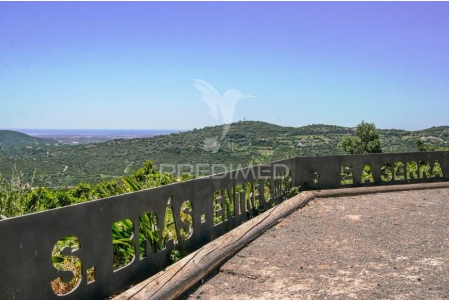 Terreno rustico no bico alto