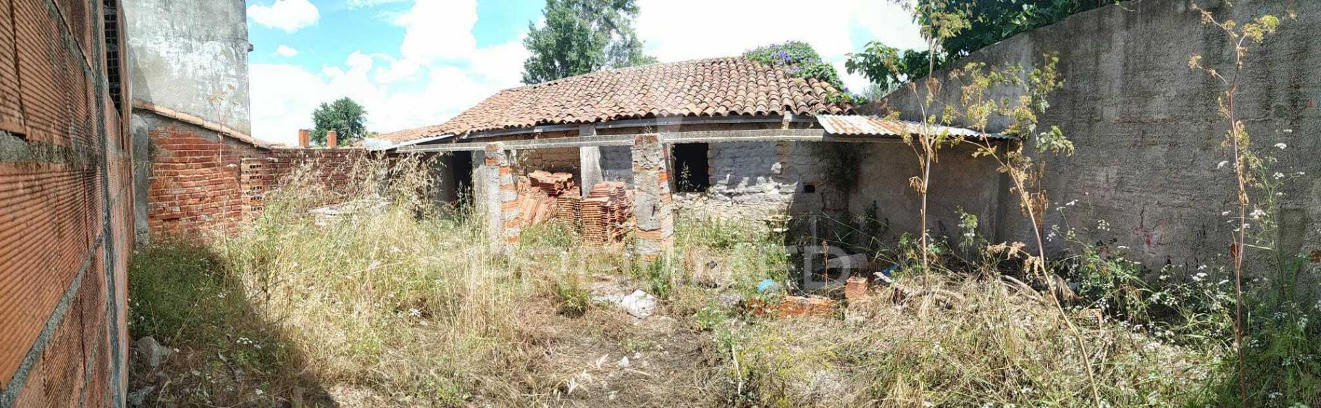 Moradia para reconstruir