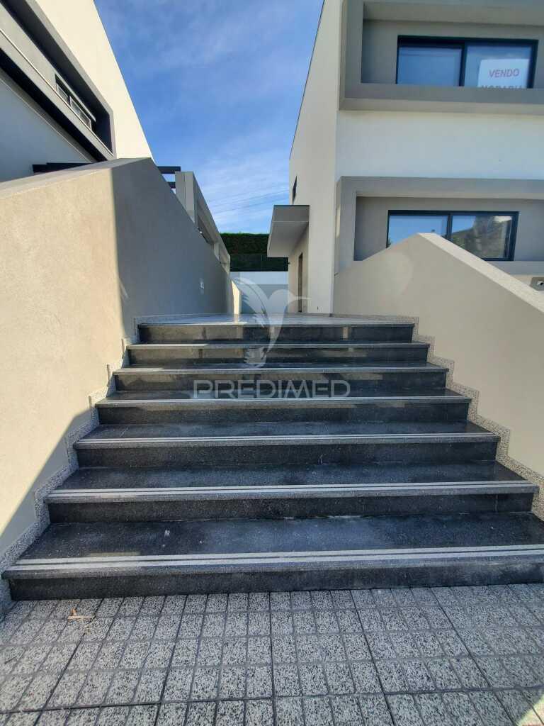 Moradia t3 nova nos maninhos, maia