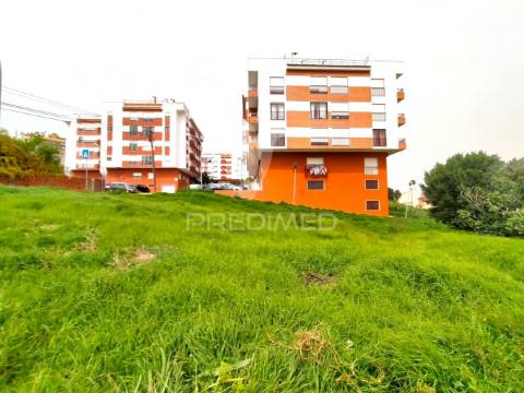 Lote terreno urbano | amadora