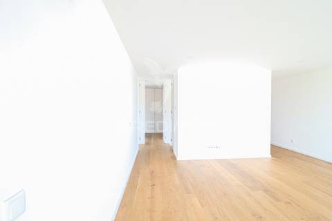 Apartamento t2 novo a minutos da praia em canidelo, vila nova de gaia