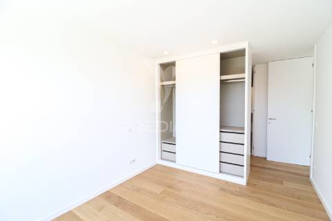 Apartamento t2 novo a minutos da praia em canidelo, vila nova de gaia