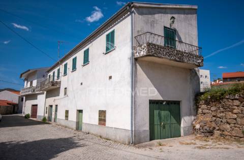 Moradia na aldeia dos trinta  - guarda, próximo da serra da estrela