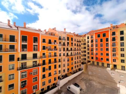 Apartamento t3 | neudel/águas livres | 4º piso