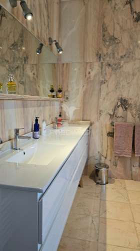 Moradia classica 4 quartos - recentemente remodelada