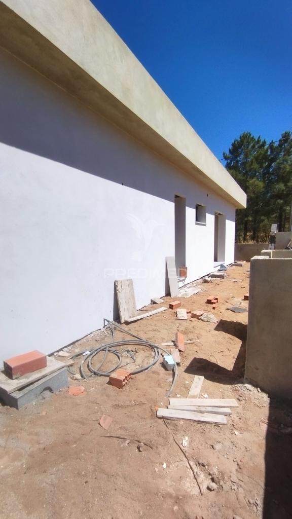 Suíte, ar condicionado completo, cozinha totalmente equipada
