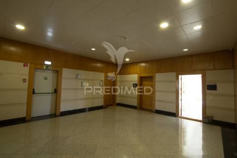 Centro de escritorios na beloura / sintra