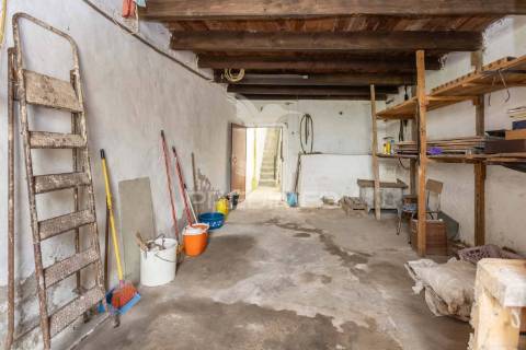 Moradia com logradouro, garagem , terraço e sotão