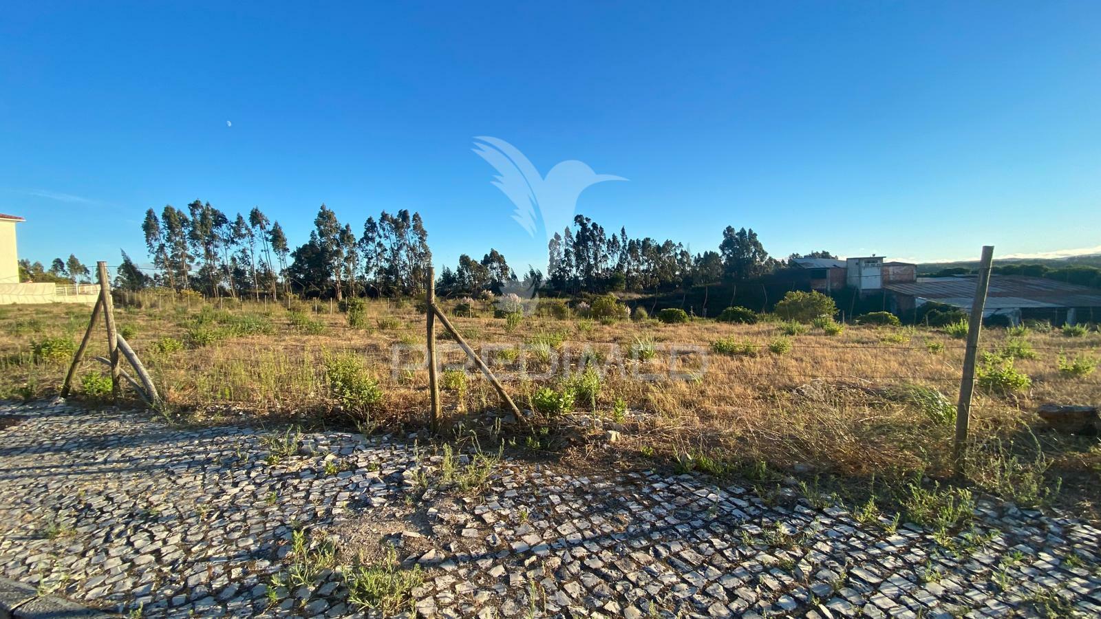 Lote de terreno para moradia