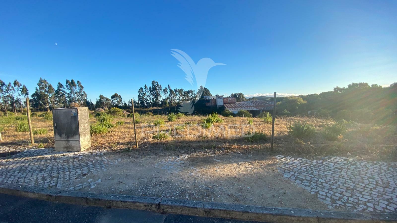 Lote de terreno para moradia