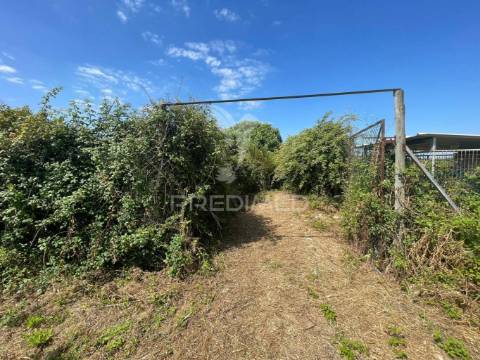 Moradia concelho da azambuja para remodelação