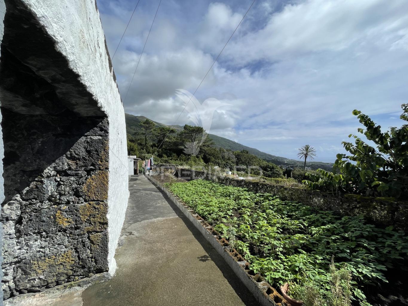 Quinta à venda em urzelina