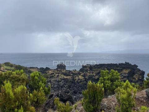 Terreno rústico, casteletes - urzelina
