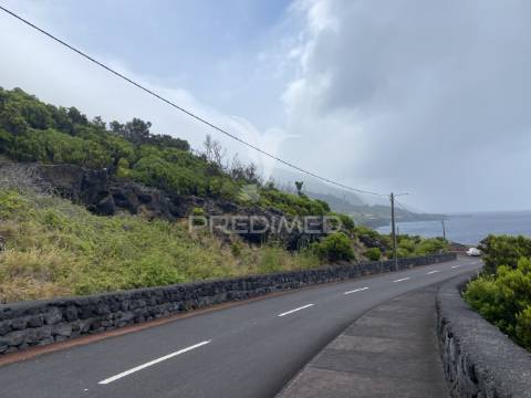 Terreno rústico, casteletes - urzelina