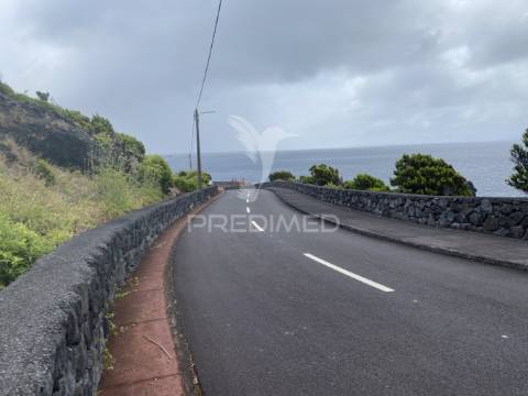 Terreno rústico, casteletes - urzelina