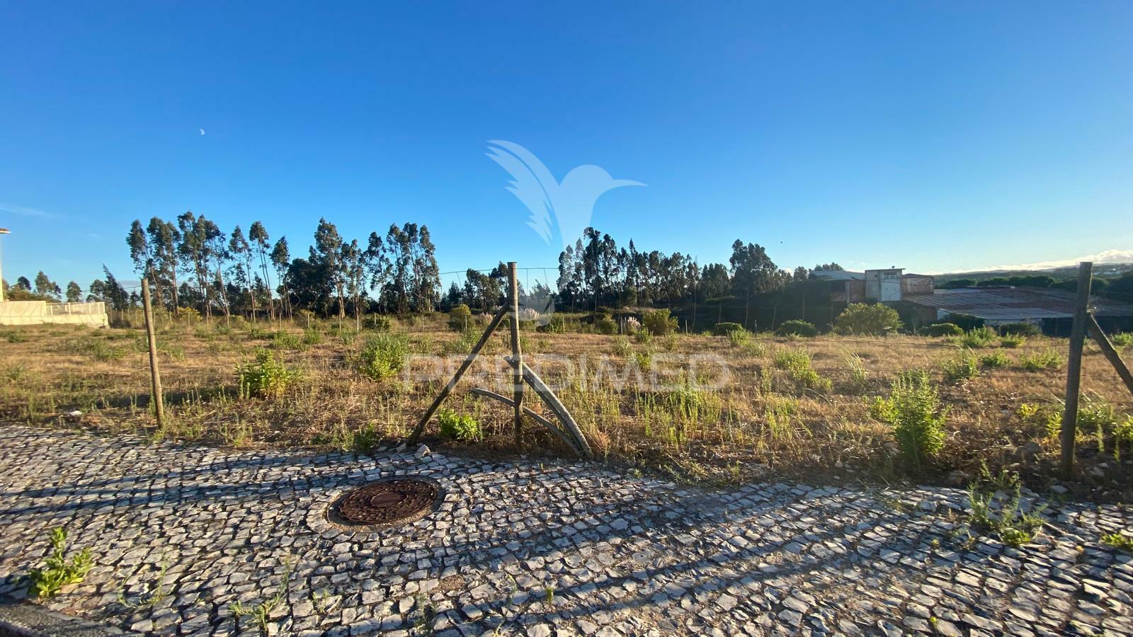 Lote de terreno para moradia