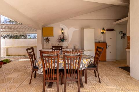 Fernão ferro, moradia t3 + 2, piscina e garagem