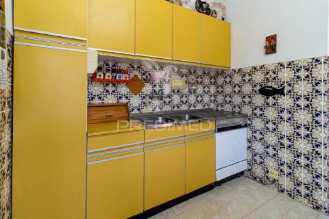 Fernão ferro, moradia t3 + 2, piscina e garagem