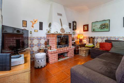 Fernão ferro, moradia t3 + 2, piscina e garagem