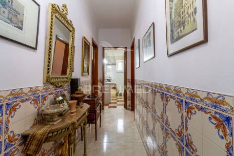 Fernão ferro, moradia t3 + 2, piscina e garagem