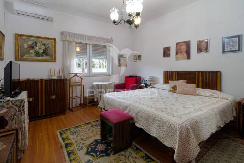 Fernão ferro, moradia t3 + 2, piscina e garagem