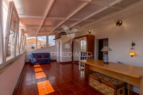 Fernão ferro, moradia t3 + 2, piscina e garagem