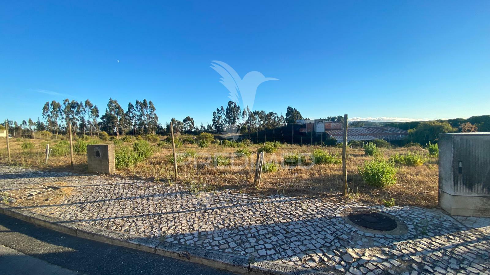 Lote de terreno para moradia