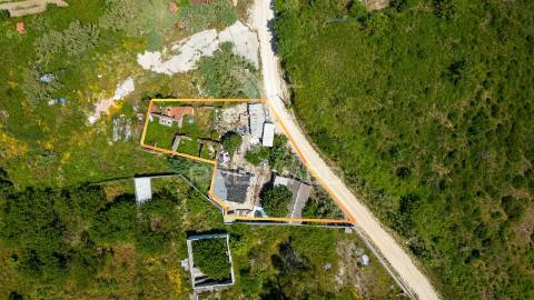 Terreno urbano com ruina - alenquer