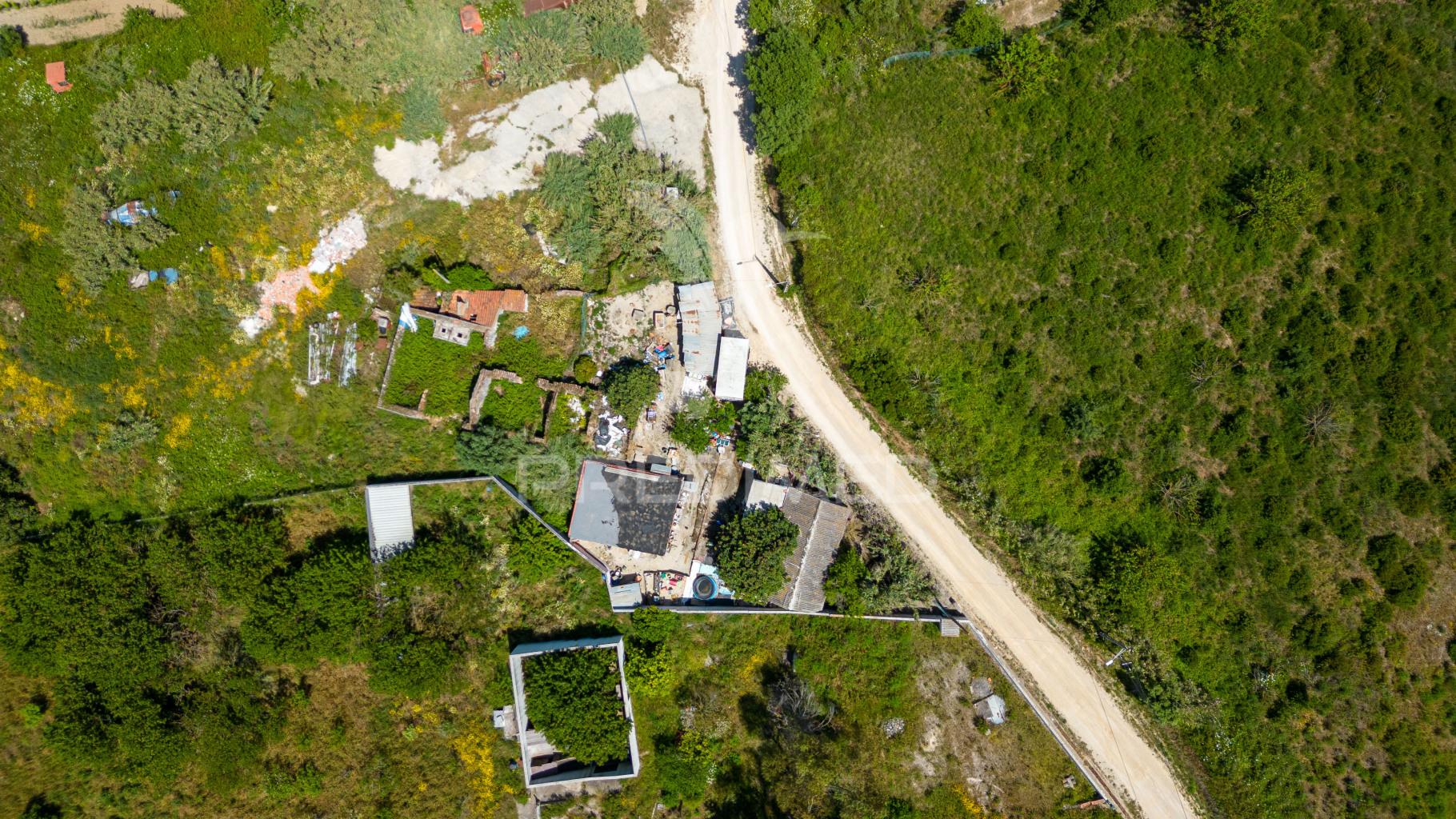 Terreno urbano com ruina - alenquer