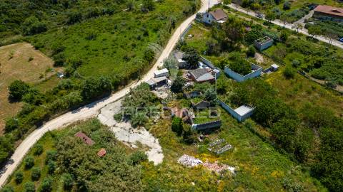 Terreno urbano com ruina - alenquer