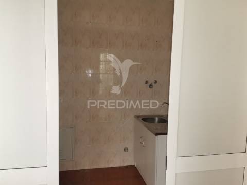 Loja de excelente visibilidade em  torres novas