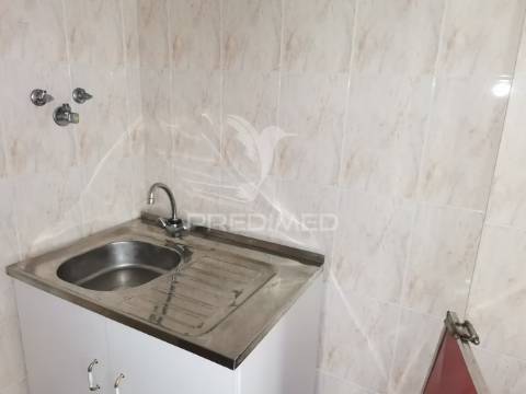 Loja de excelente visibilidade em  torres novas